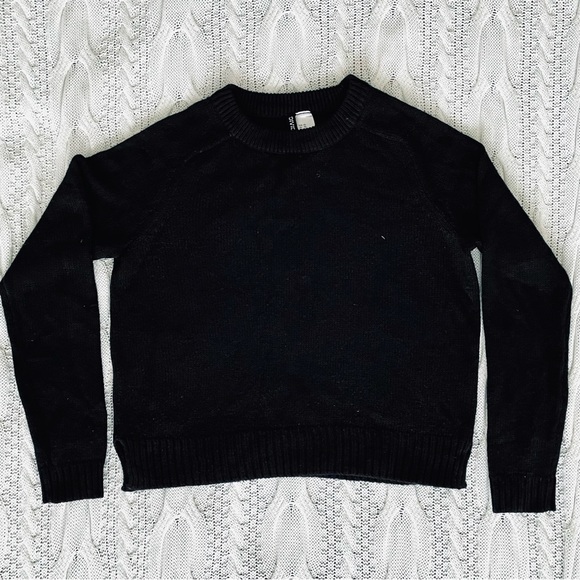 H&M Sweaters - H&M DIVIDED women’s sweater